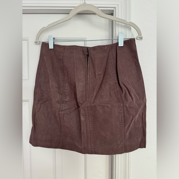 Free People Modern Femme Mauve Vegan Suede Mini Skirt - Picture 4 of 7